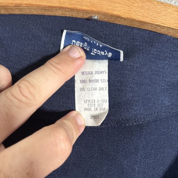 Vintage Design Todays Tunic Top Women’s 2X Navy Blue Rayon Silk Lagenlook Boxy - Picture 13 of 16